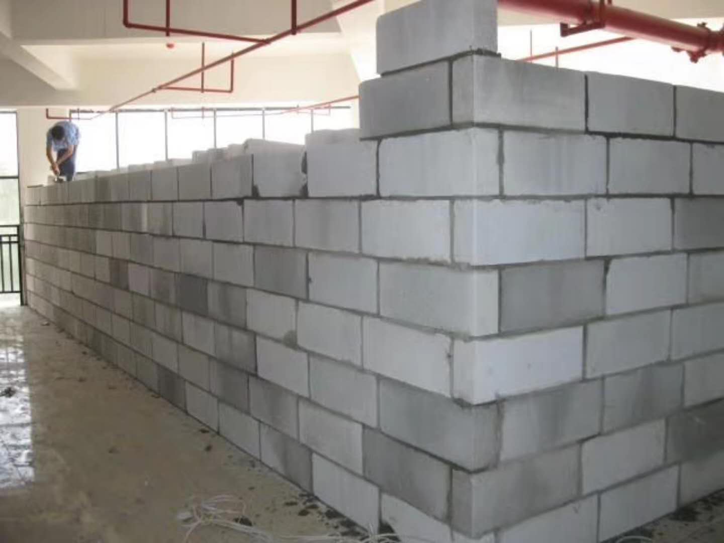 阳山蒸压加气混凝土砌块承重墙静力和抗震性能的研究